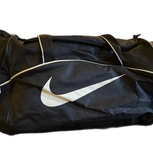 Vintage Nike Duffle Bag